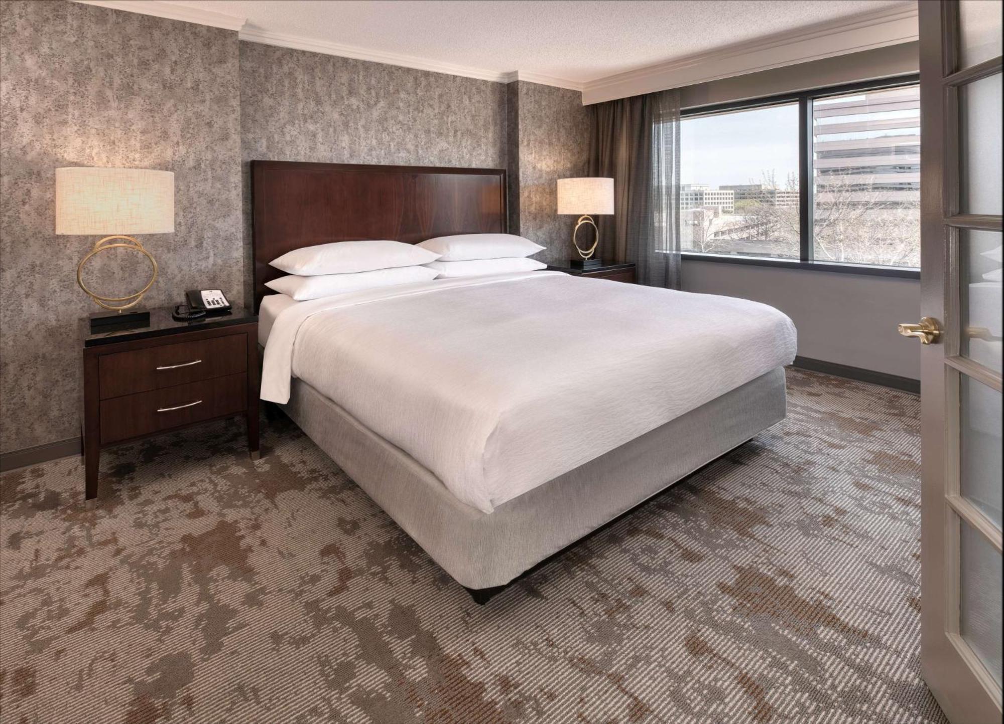 Embassy Suites By Hilton Bethesda Washington Dc Kültér fotó