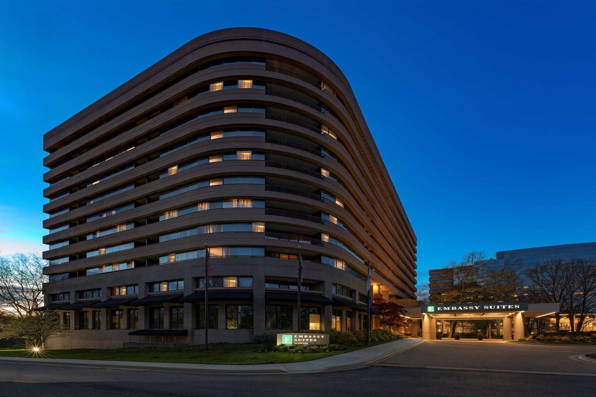 Embassy Suites By Hilton Bethesda Washington Dc Kültér fotó